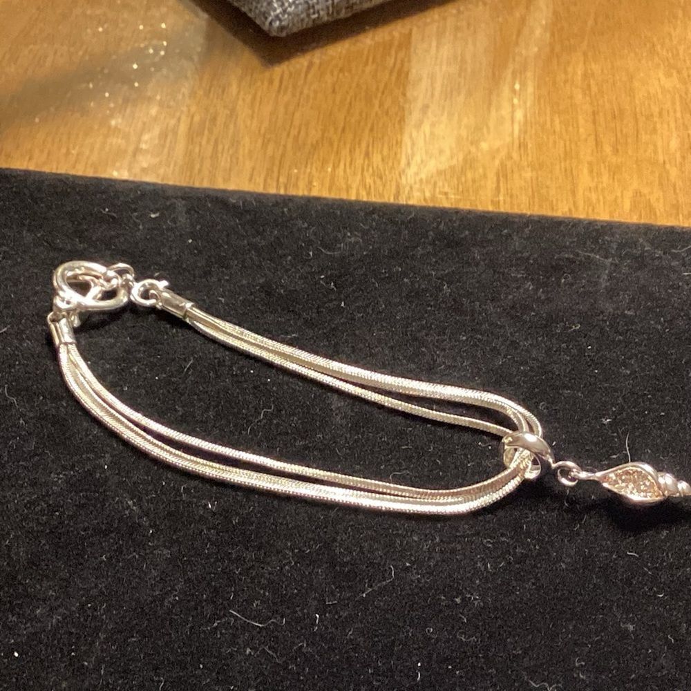 Bright Silvertone Triple Chain and Shell Charm Bracelet/Anklet
